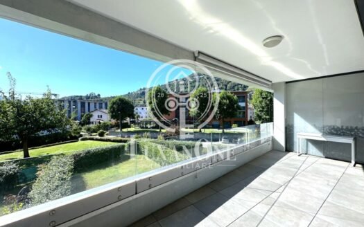 Modern 3.5-room apartment in Agno, just a few steps from the lake